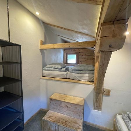 Backyard Mountain Hostel Mayrhofen Εξωτερικό φωτογραφία