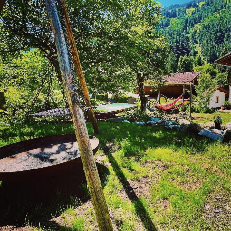 Backyard Mountain Hostel Mayrhofen Εξωτερικό φωτογραφία