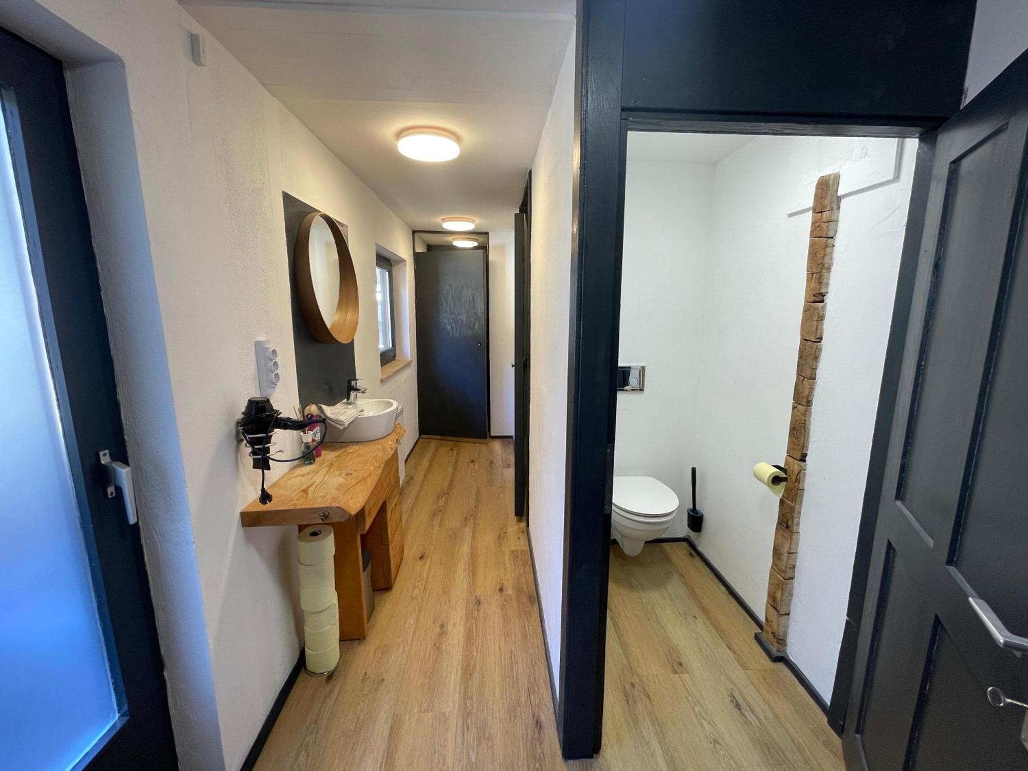 Backyard Mountain Hostel Mayrhofen Εξωτερικό φωτογραφία